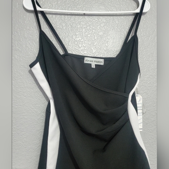 Almost Famous Bodycon Mini Romper Sleeveless Black/White Trim Assymmetric Hem L - Picture 3 of 11